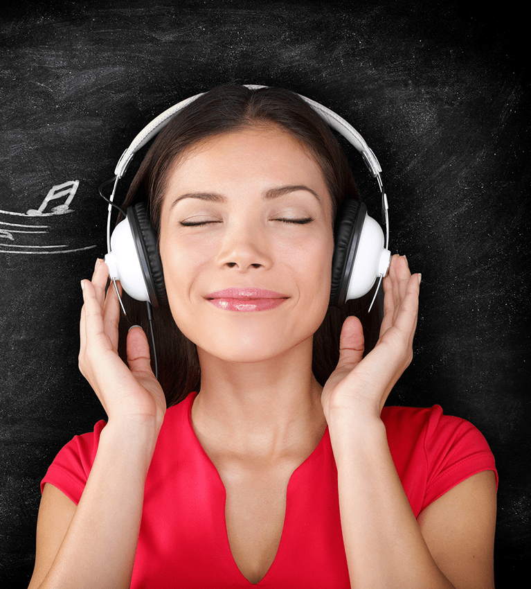 Listen Up: 9 Podcasts for Bloggers